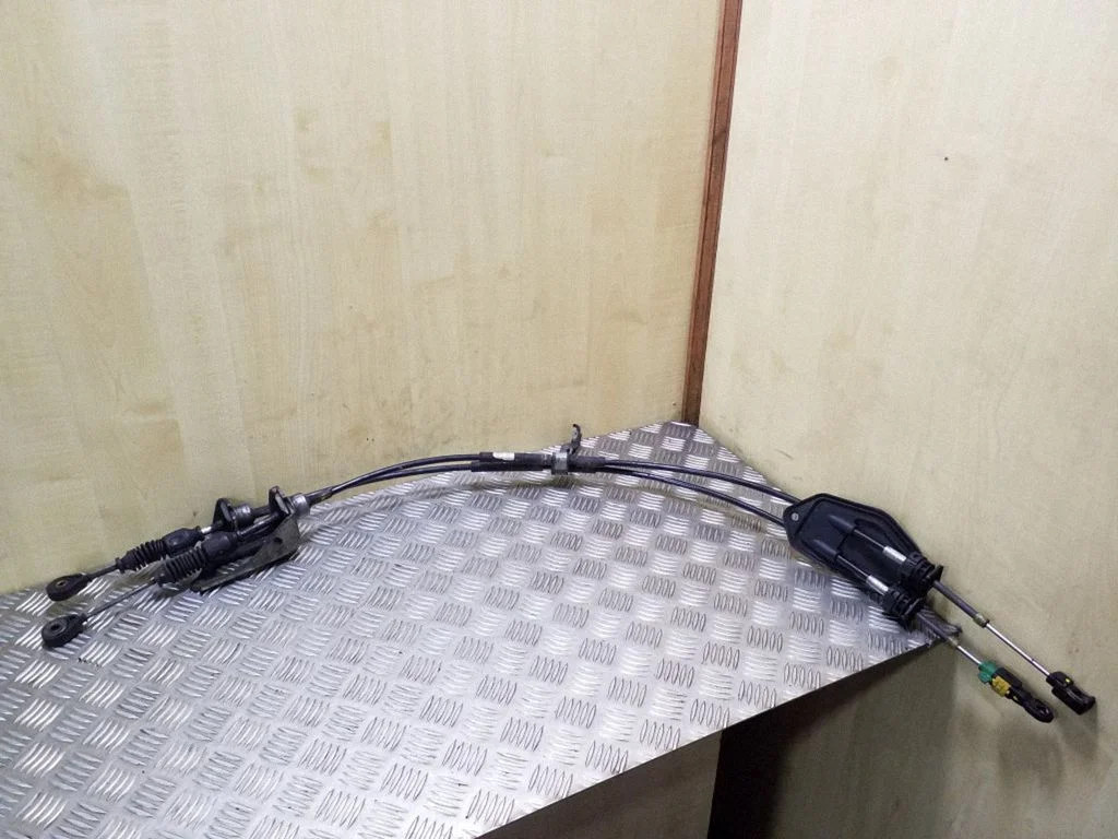 Gear shift cable linkage