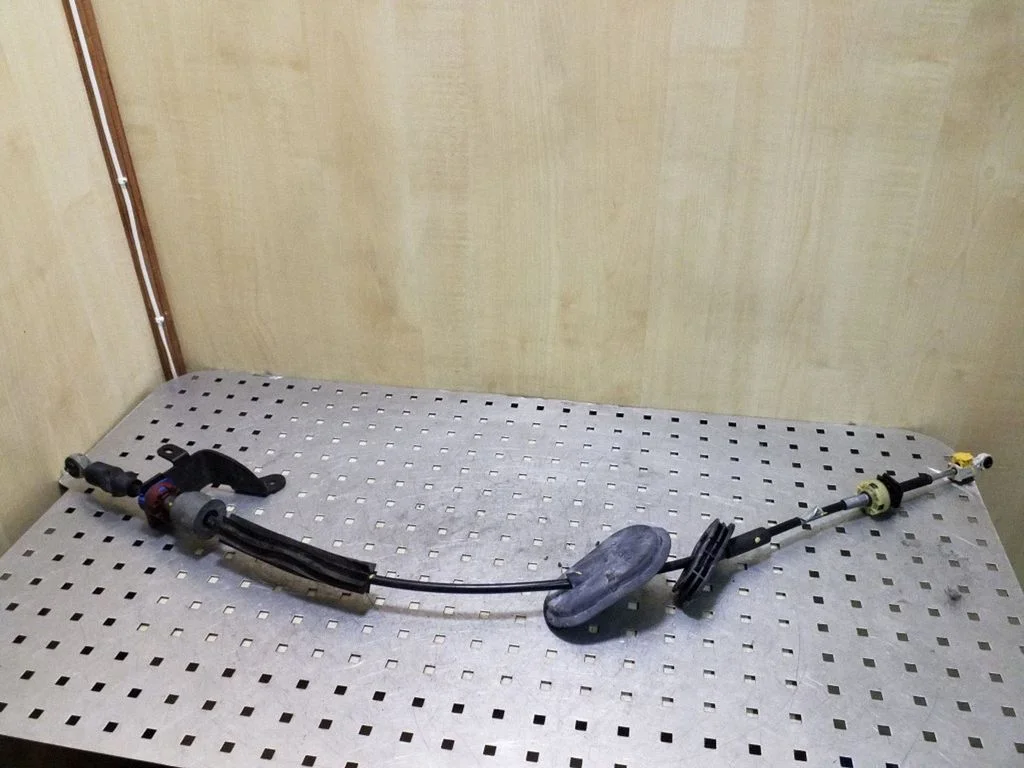 Gear shift cable linkage 349359124R