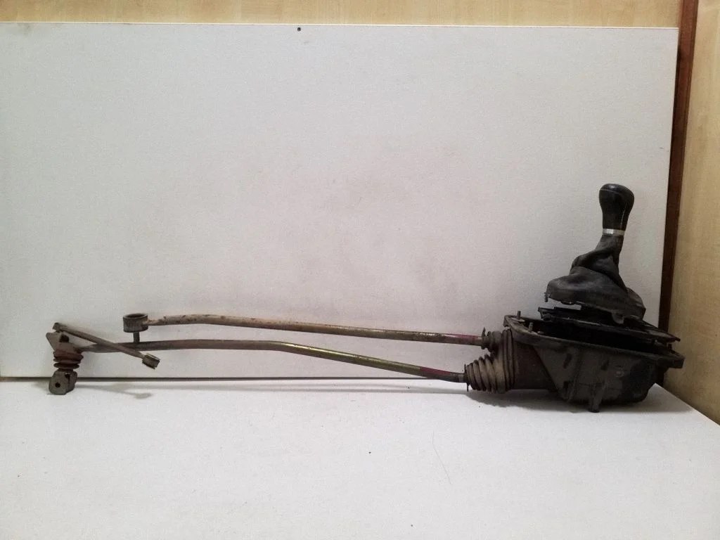 Gear selector mechanism 8E0711290