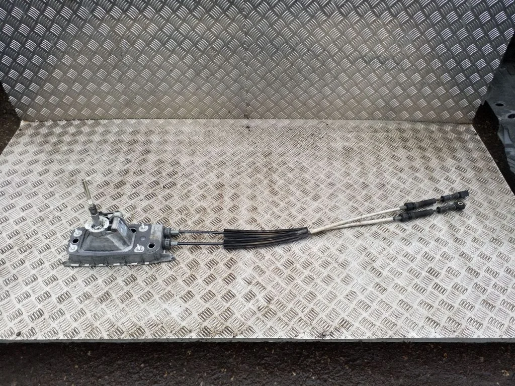 Gear selector mechanism 8J0711049G
