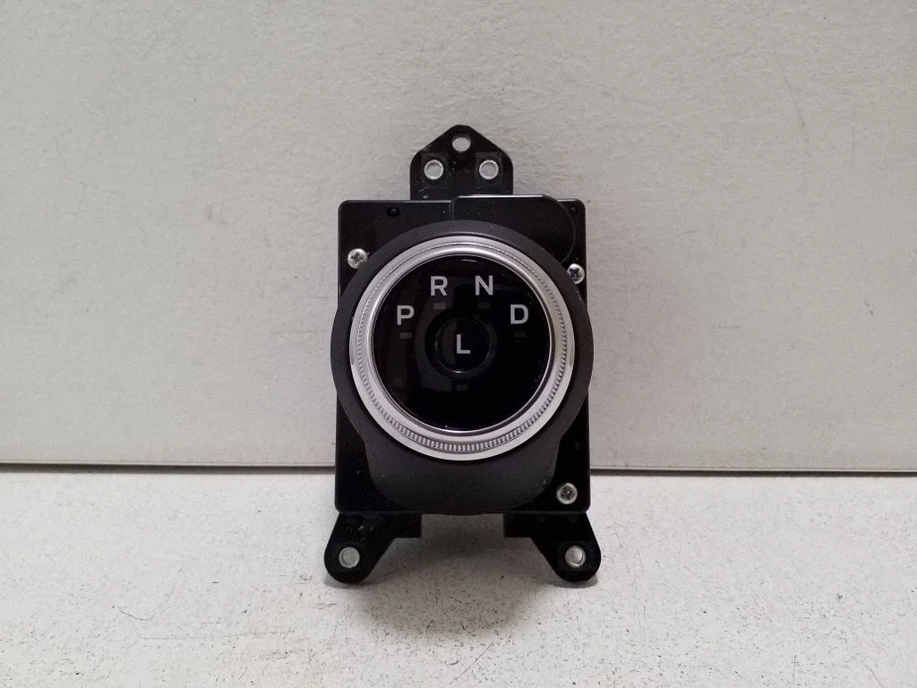 Gear selector mechanism PZ1P7P155AF