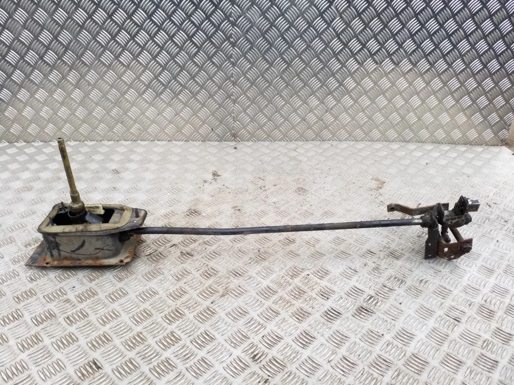 Gear selector mechanism – Volkswagen Golf III (1992-1997)