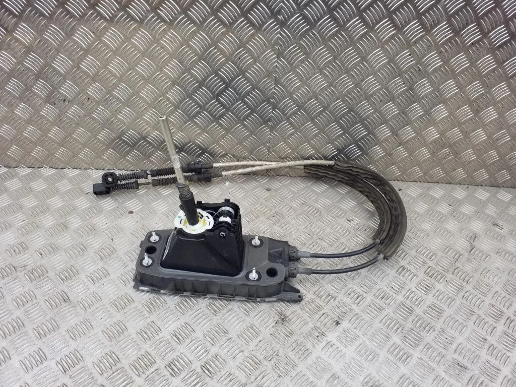 Gear selector mechanism 3Q0711049AA