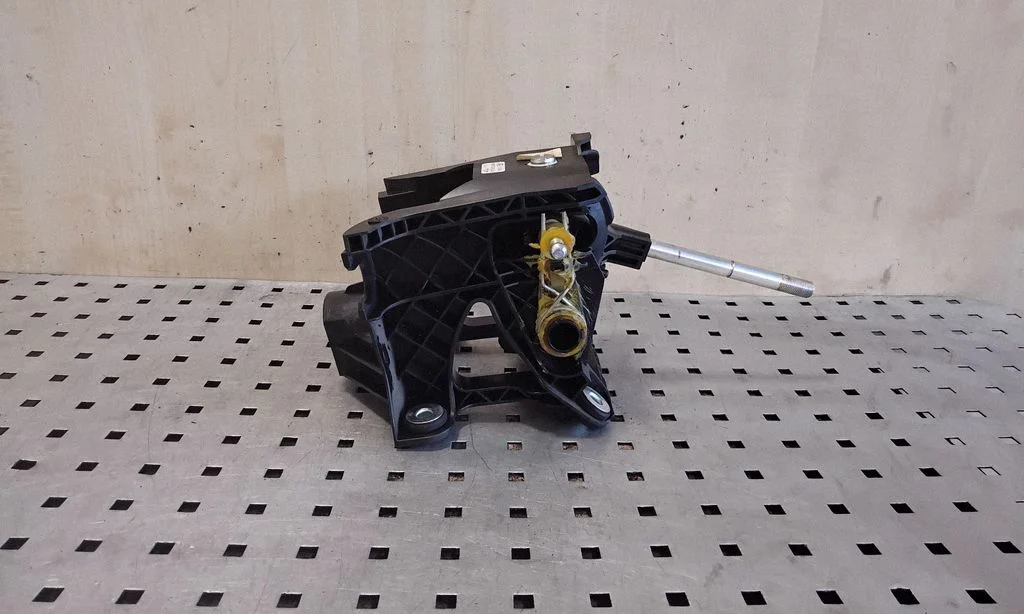 Gear selector mechanism DV6R7C453LAC