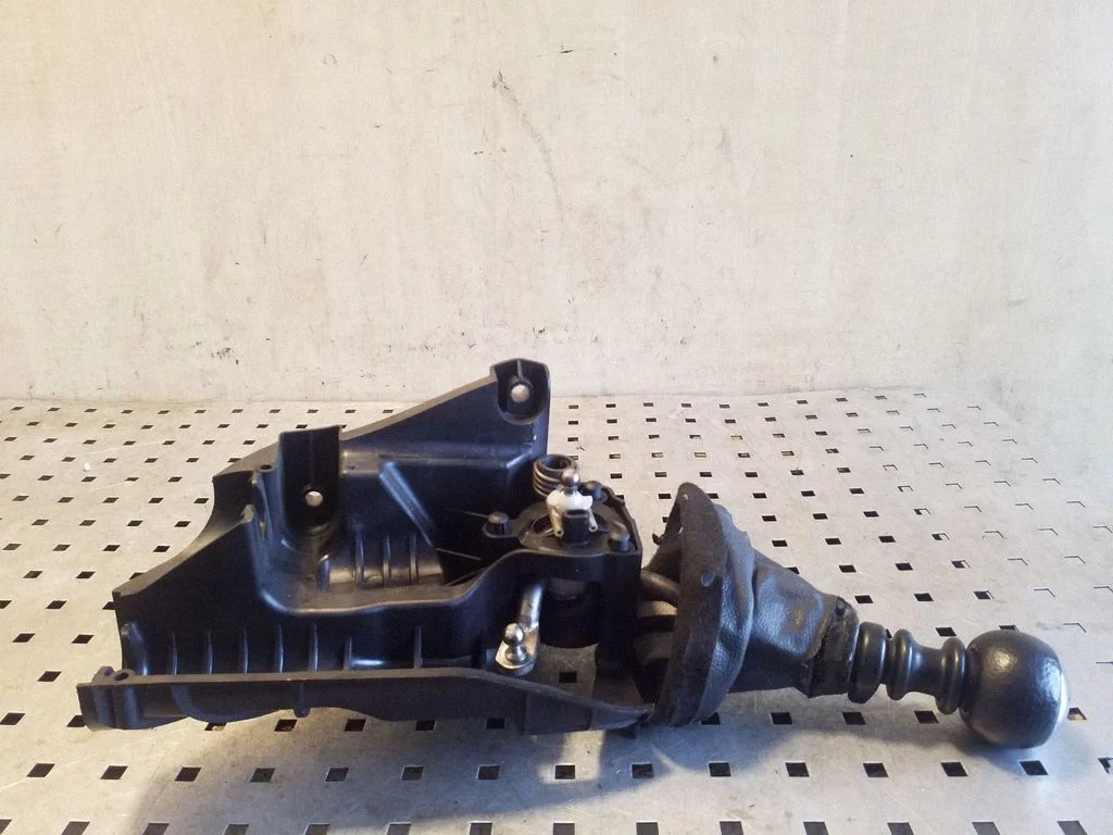 Gear selector mechanism – Citroen C4 Grand Picasso (2007-2013)