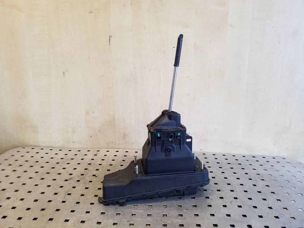 Gear selector mechanism – Peugeot 508 RXH (2011-2018)