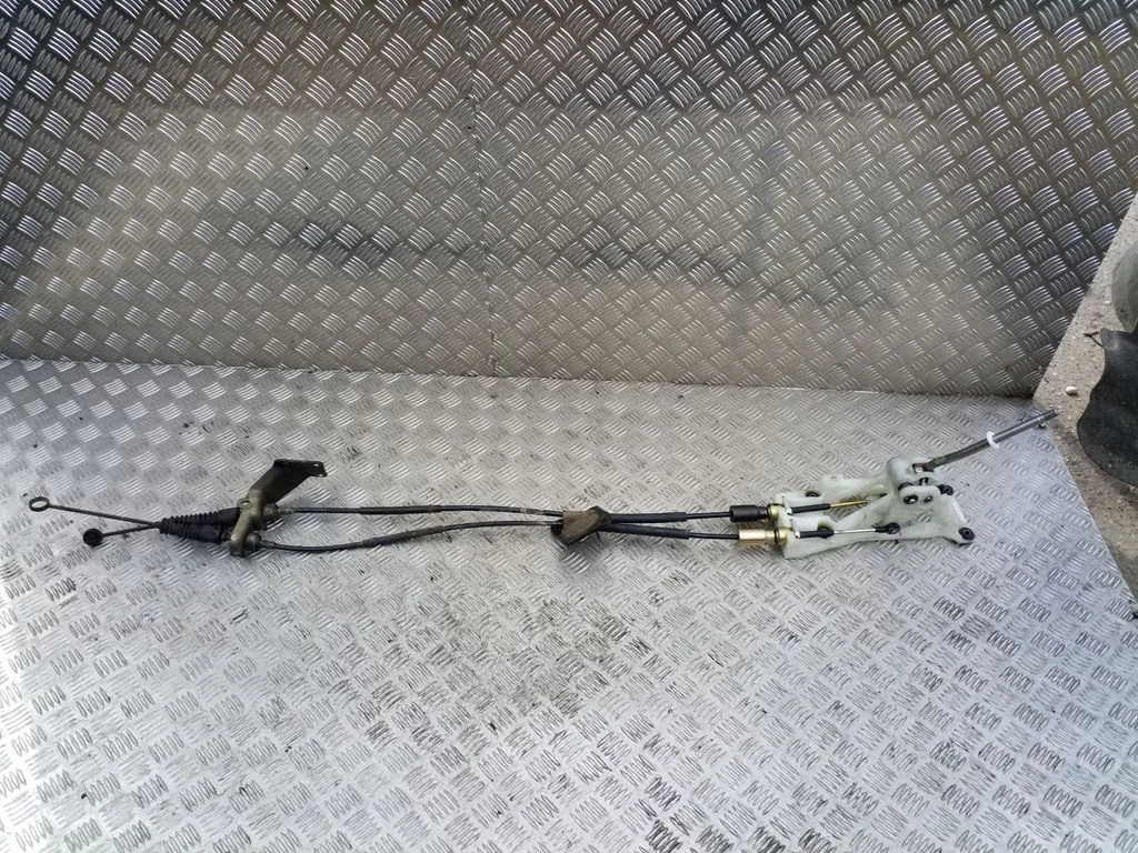 Gear selector mechanism
