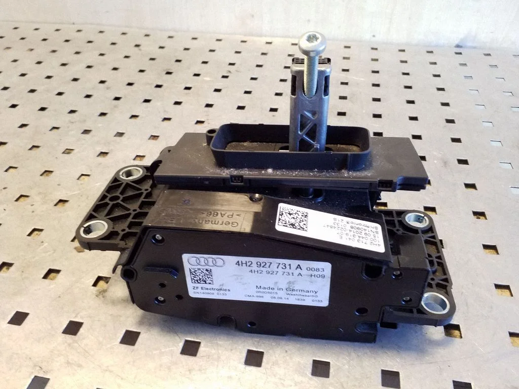 Gear selector mechanism 4H2713041E – Audi A8 S8 D4 4H (2010-2016)