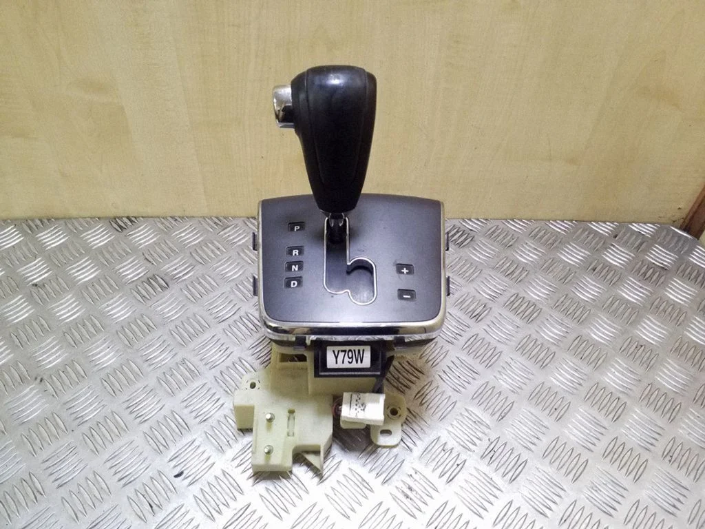 Mechanizm zmiany biegów (kulisa) DWA3E74111