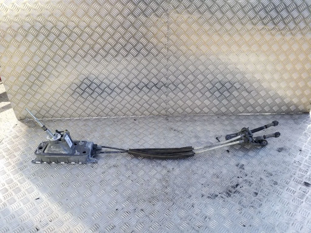 Gear selector mechanism – Volkswagen Passat B6 (2005-2010)