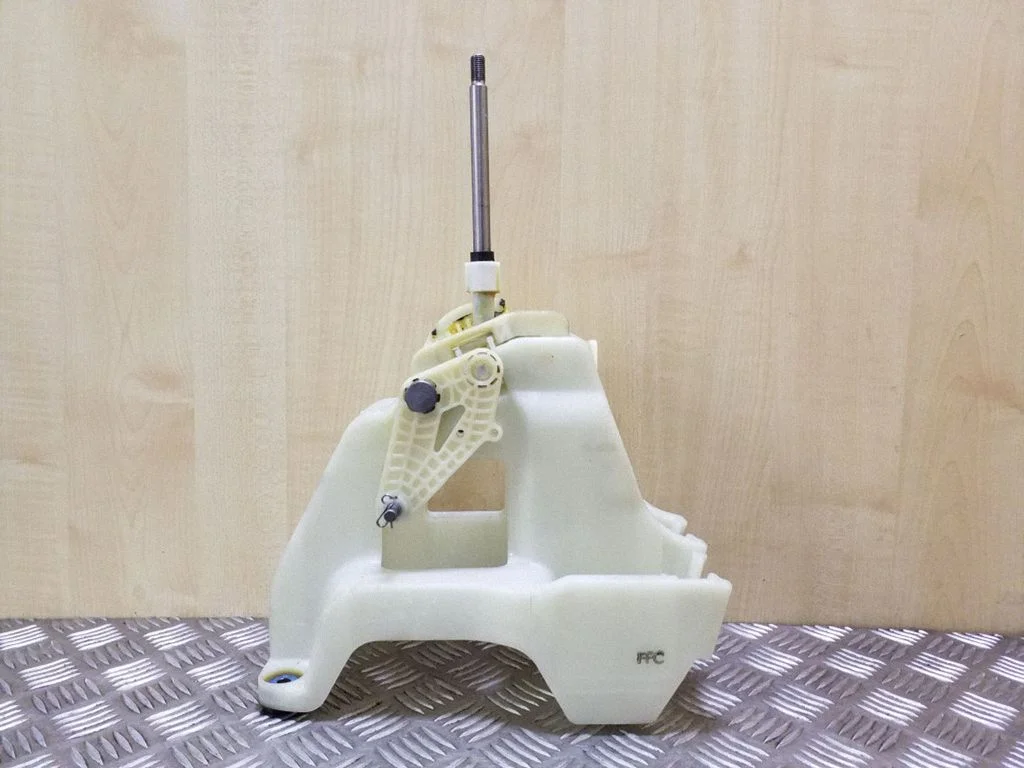 Gear selector mechanism 437003W400WK