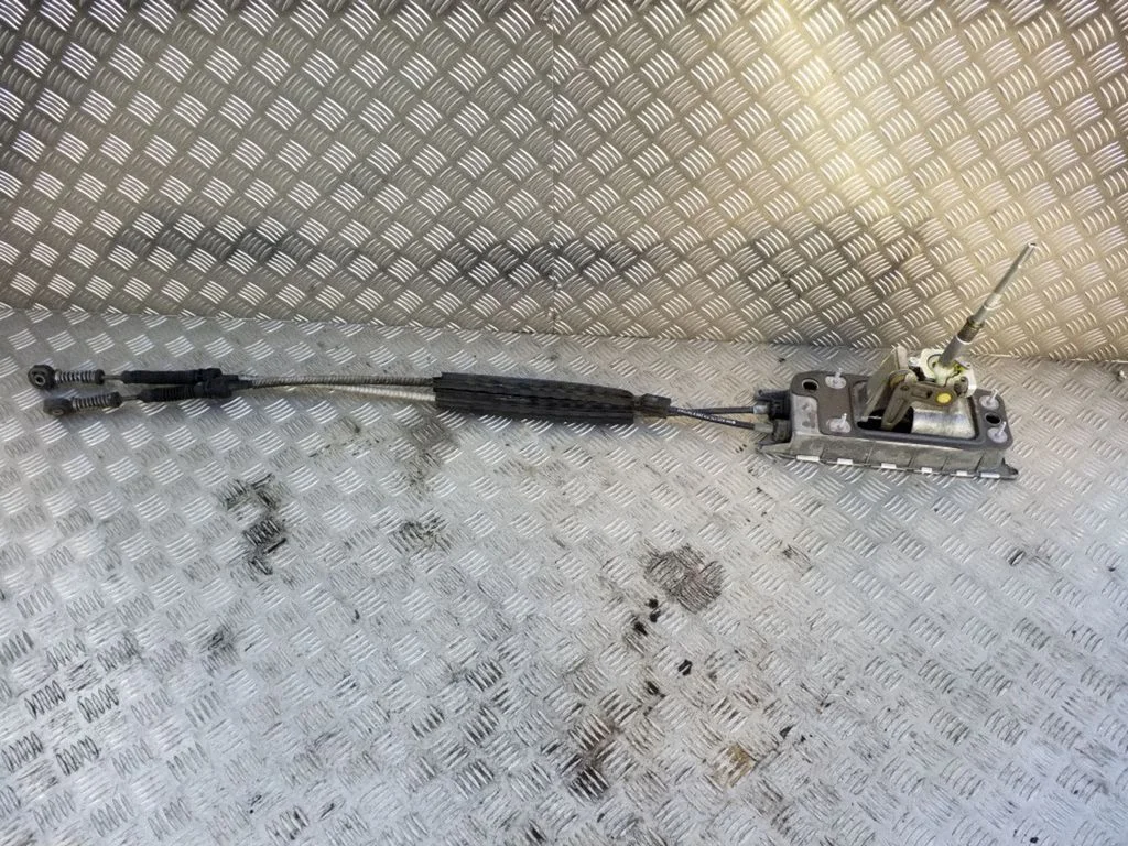 Gear selector mechanism 1K0711061A