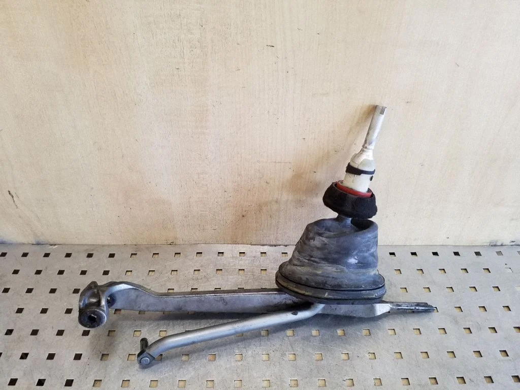 Gear selector mechanism 25117592422