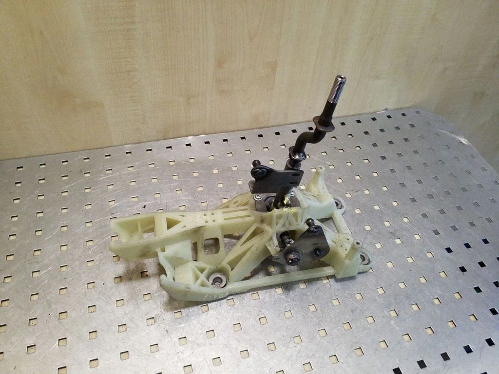 Gear selector mechanism