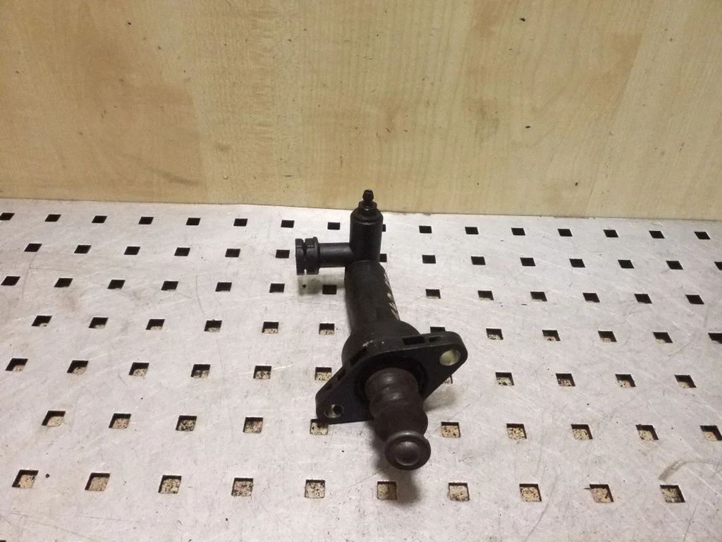 Siduri töösilinder 6Q0721261F