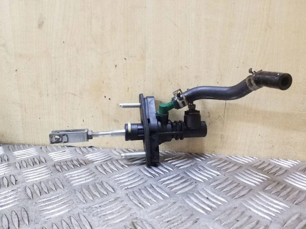 Clutch master cylinder 3142002051C