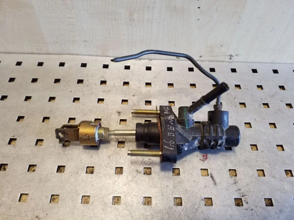 Clutch master cylinder