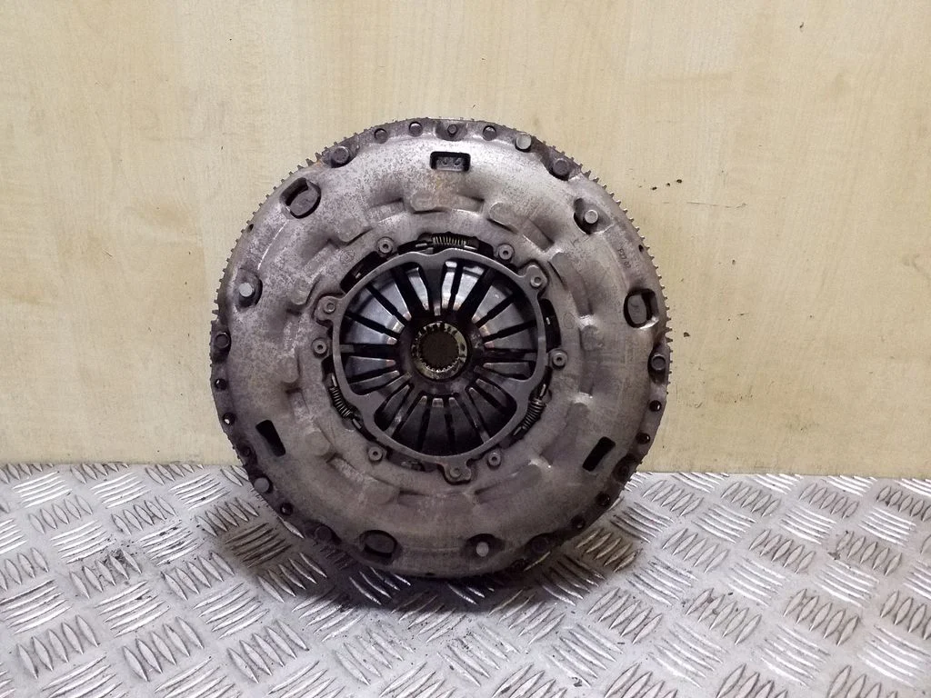 Clutch set kit 06F105266Q