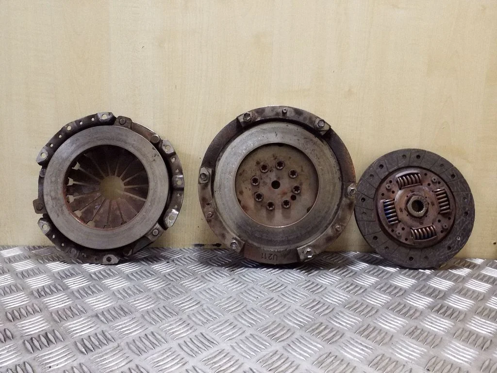 Clutch set kit 26030U11