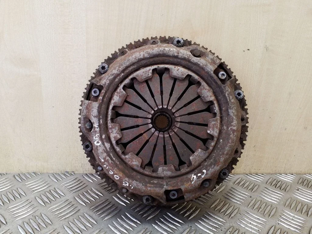 Clutch set kit – Citroen C4 I (2004-2010)