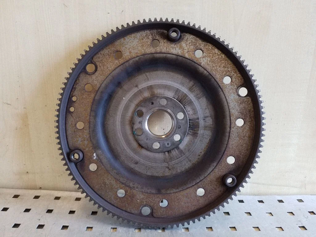 Koło zamachowe 03G105323S