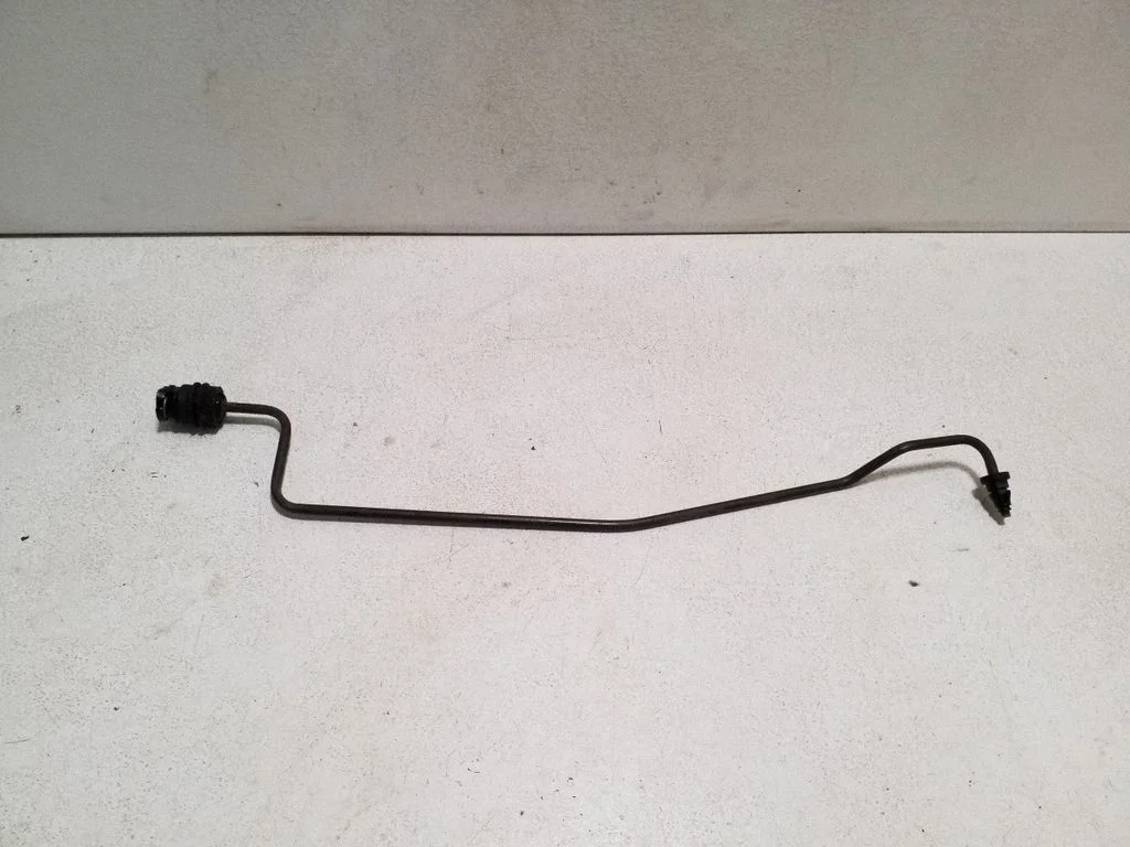 Clutch pipe/line