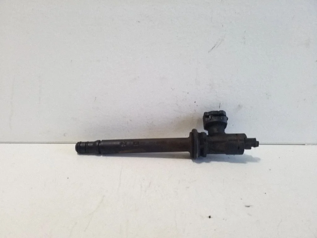 Clutch pipe/line