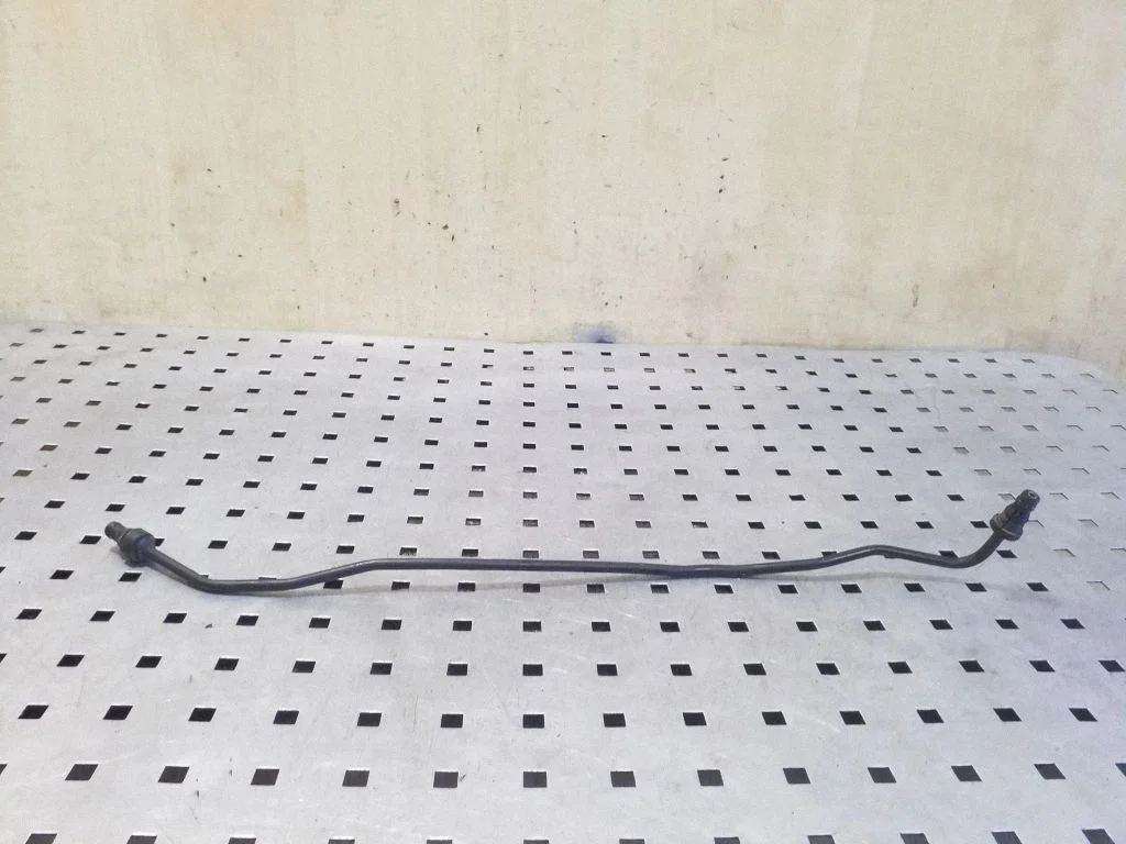 Clutch pipe/line