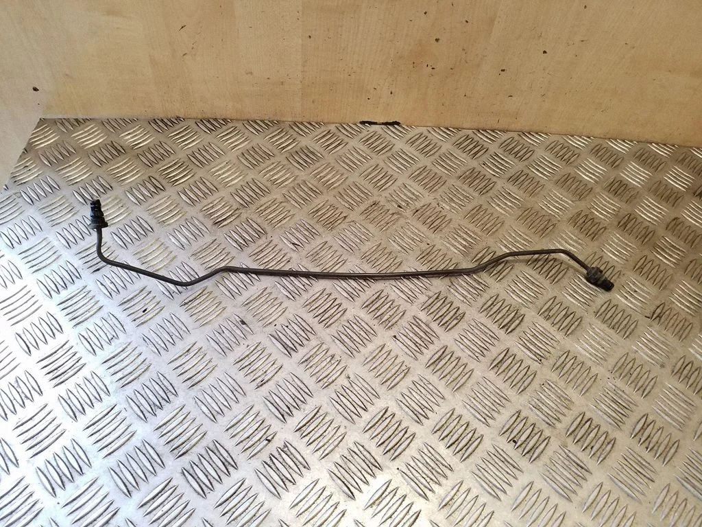 Clutch pipe/line