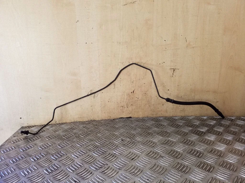 Clutch pipe/line