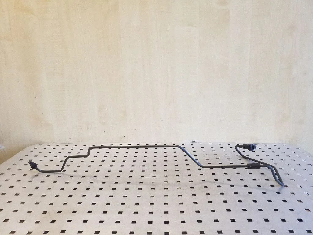 Clutch pipe/line