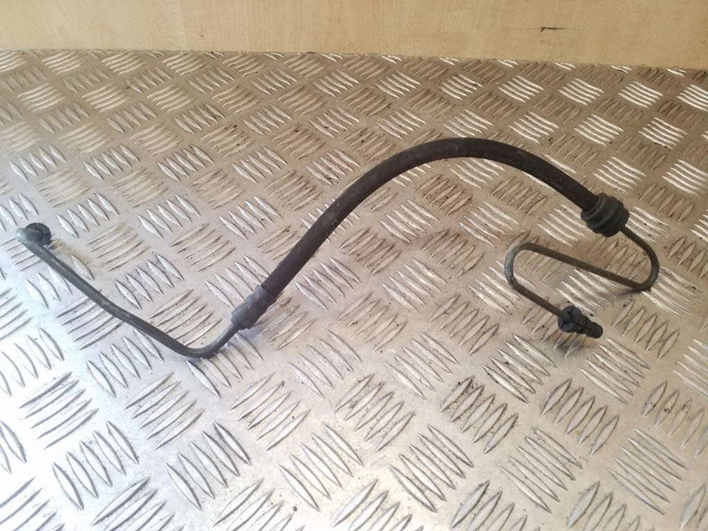 Clutch pipe/line