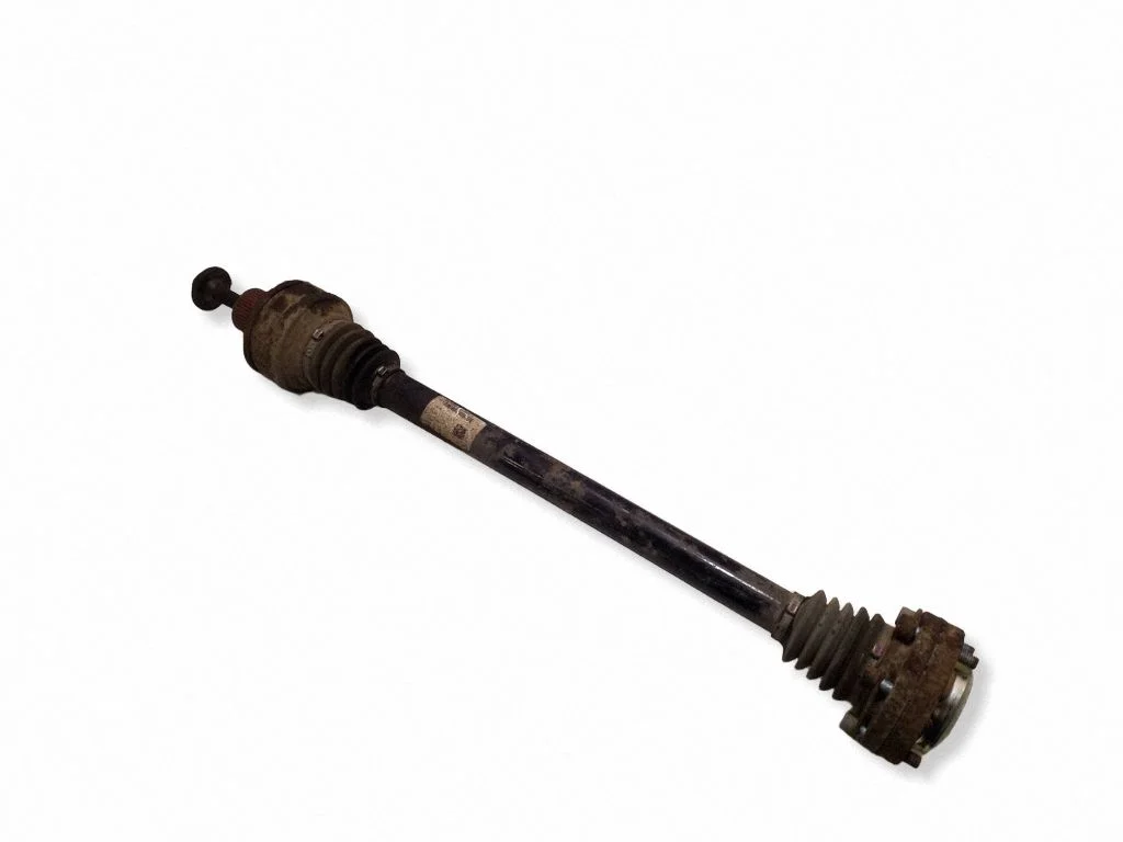 Rear driveshaft 4M0501203D