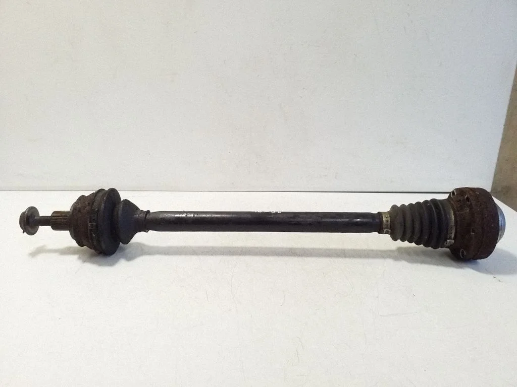 Tagumine pooltelg 4F0501203B