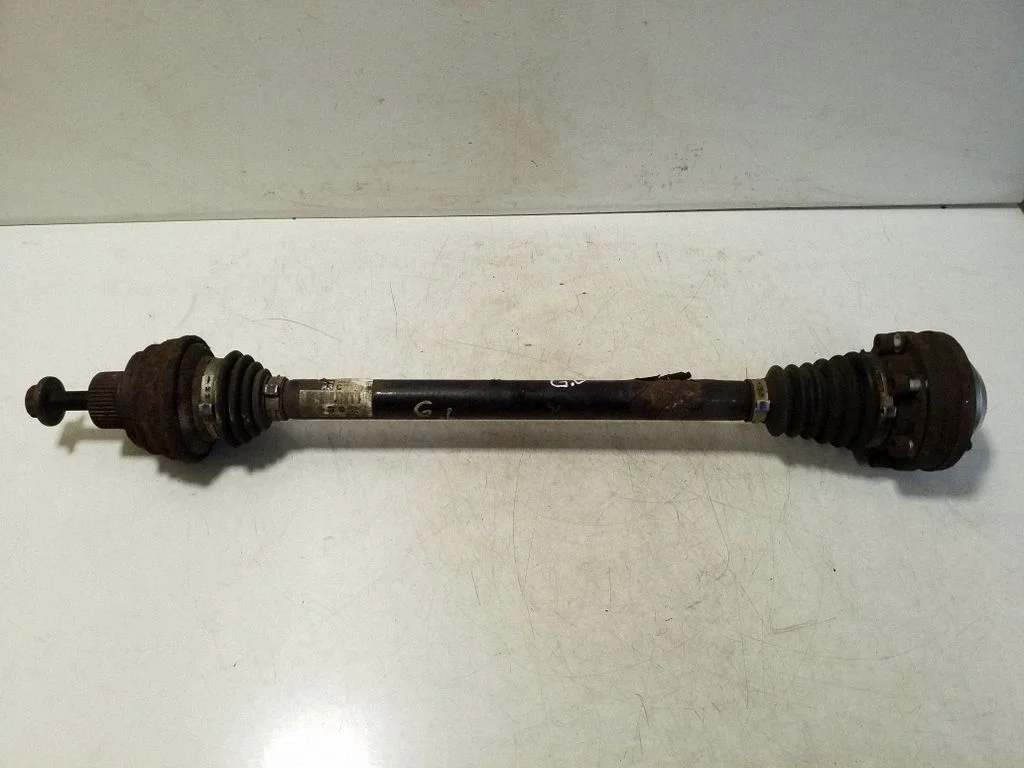 Tagumine pooltelg 8R0501203C