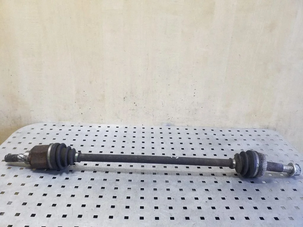 Rear driveshaft – left