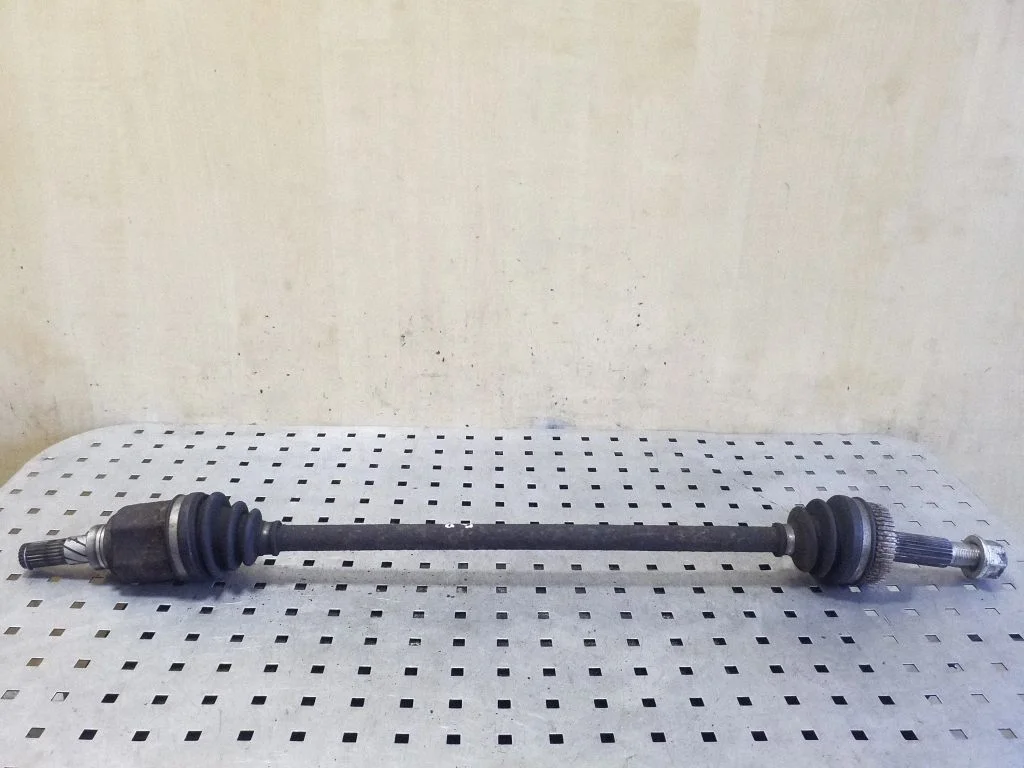 Rear driveshaft – right