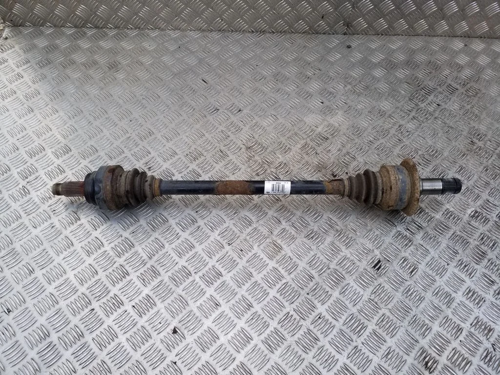 Aizmugurējā pusass 7566074