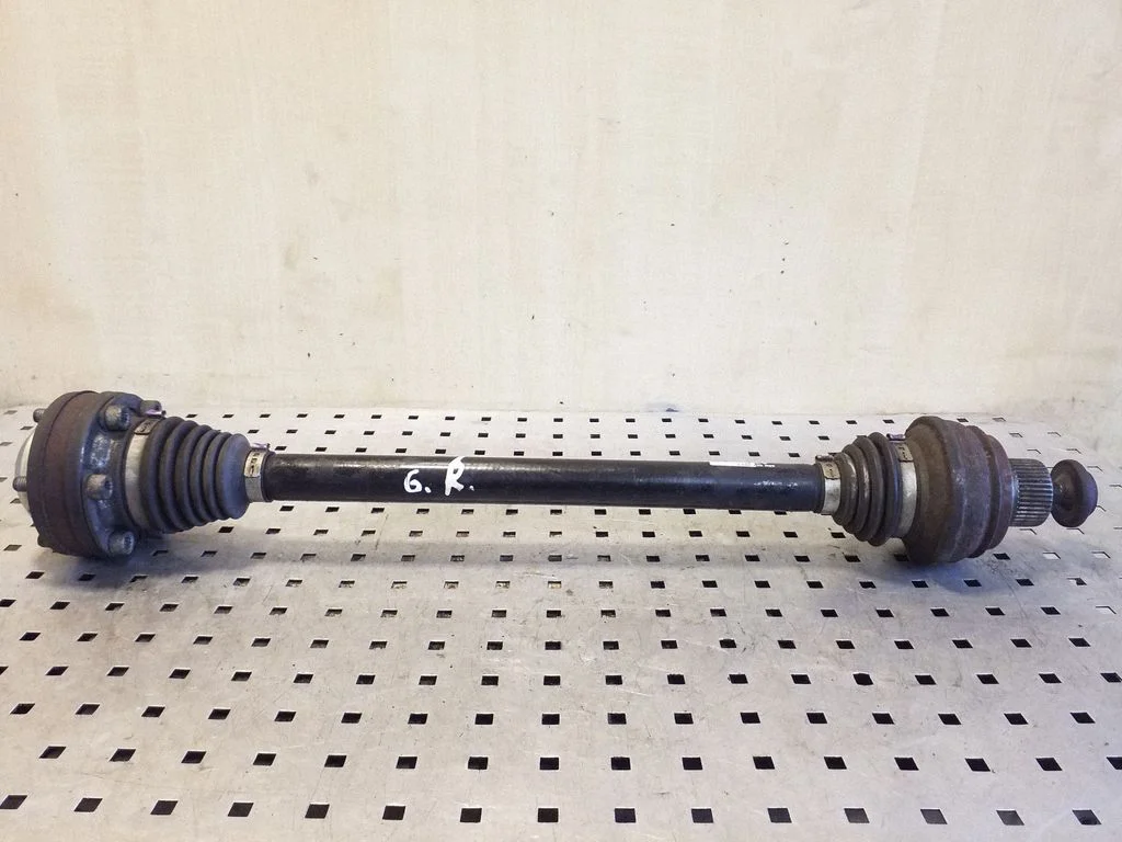 Rear driveshaft 8R0501203C