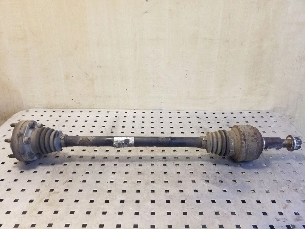 Rear driveshaft 7L8501201