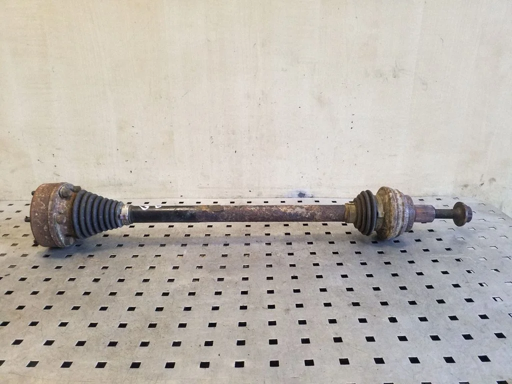 Rear driveshaft – left