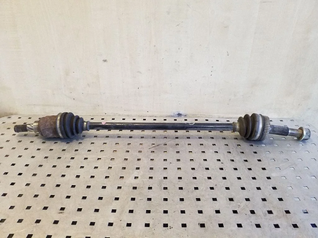 Rear driveshaft – left