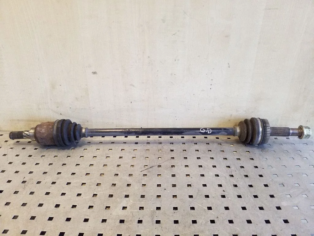 Rear driveshaft – right