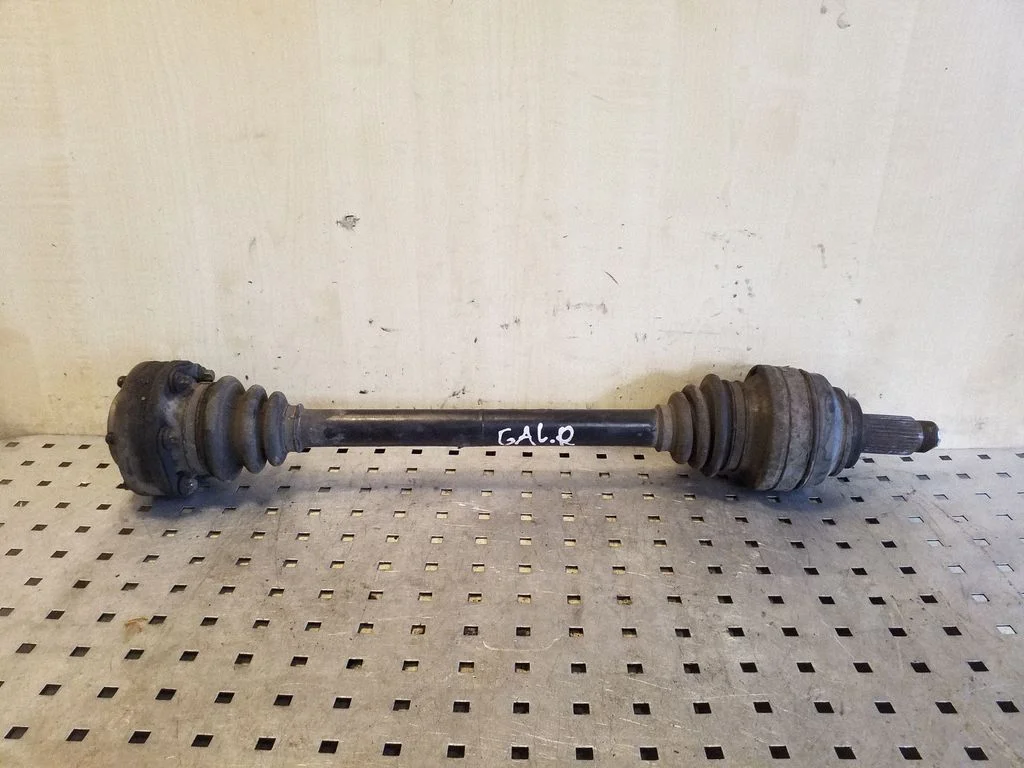 Rear driveshaft 7500916