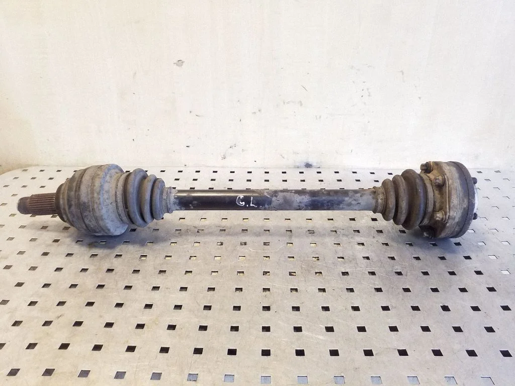 Rear driveshaft 7500916