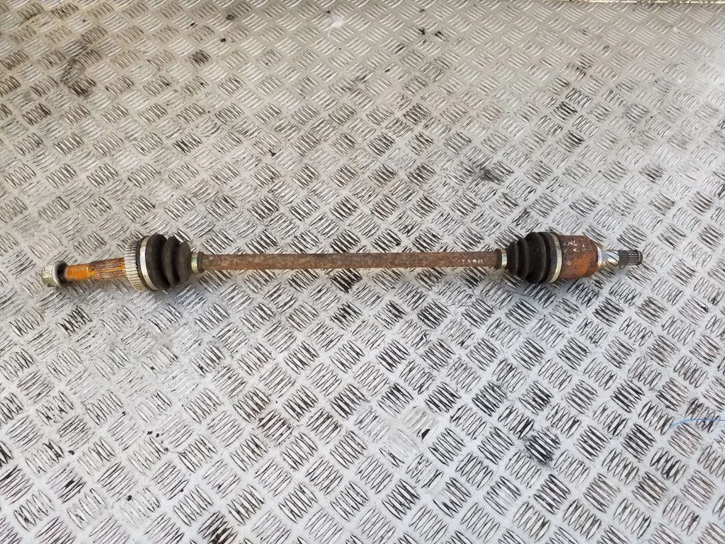 Rear driveshaft – left