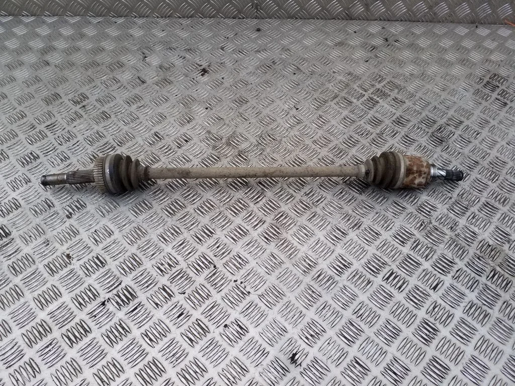 Rear driveshaft – left