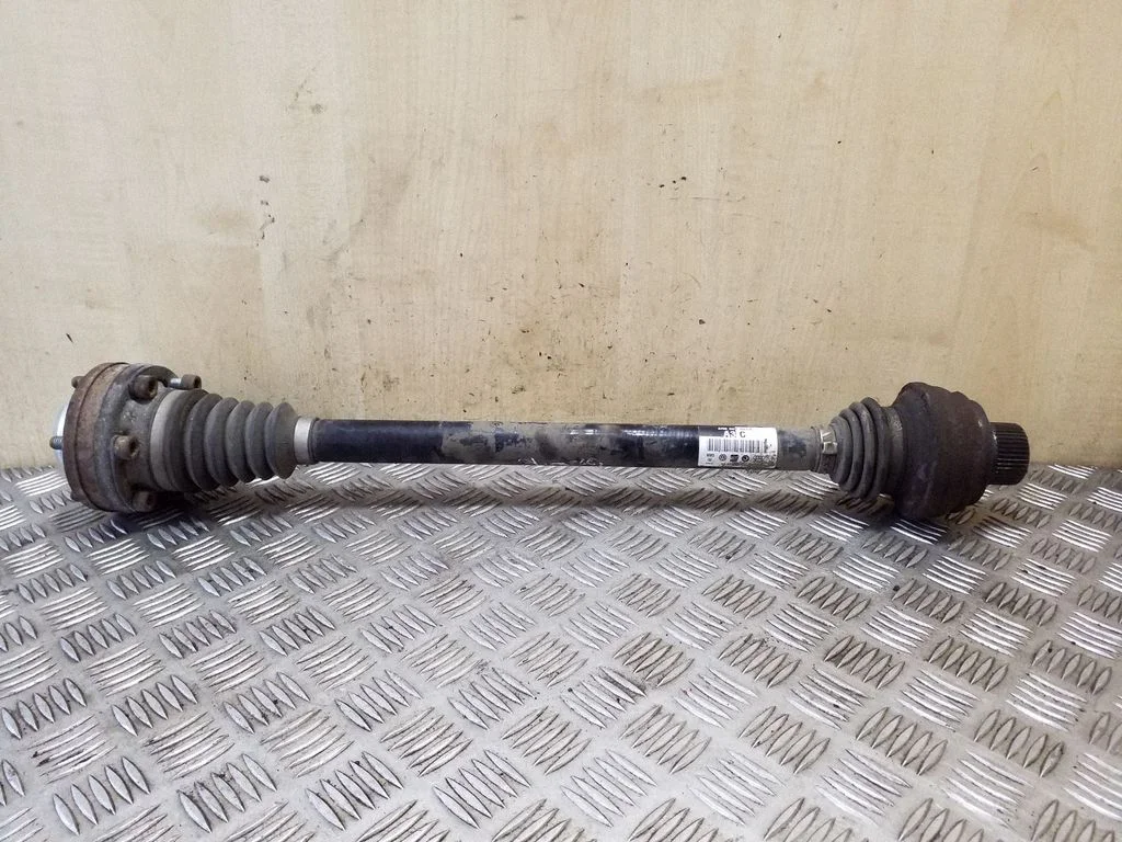 Rear driveshaft 8R0501203C