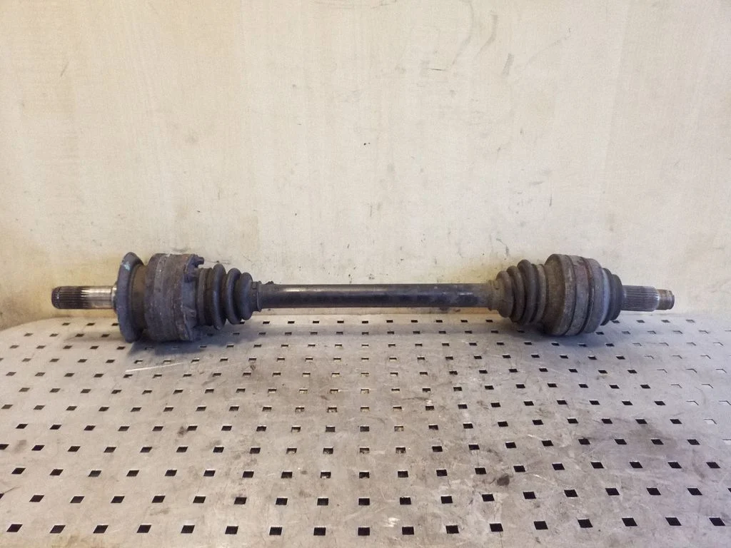 Rear driveshaft – right