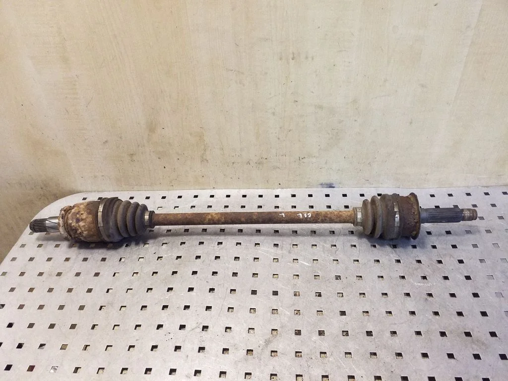 Rear driveshaft – left